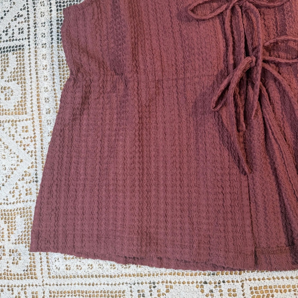 LOFT Womens Plum Burgundy Textured Tie Front Peplum Sleeveless Top Size M - Picture 3 of 9